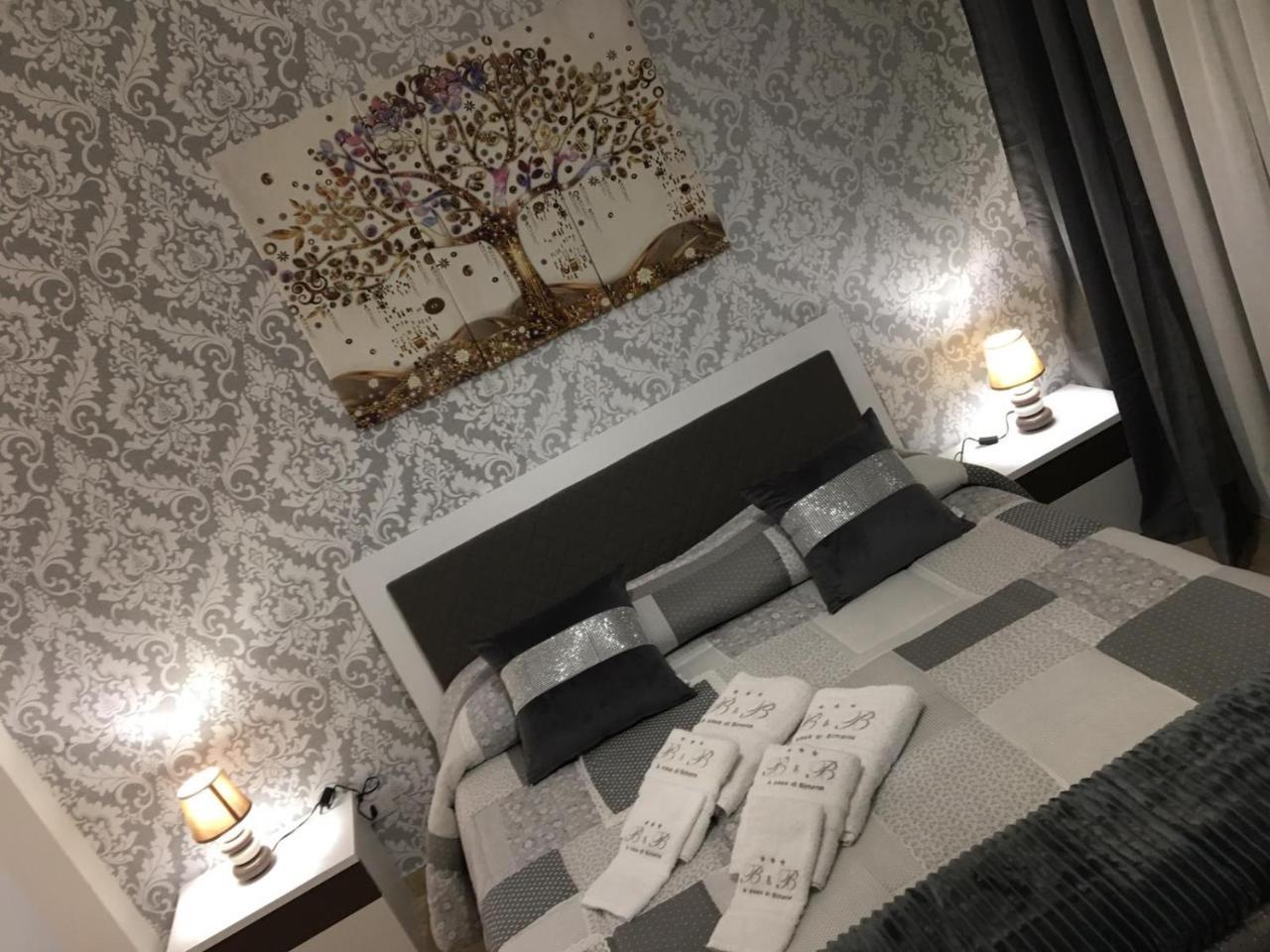 モンレアーレ A Casa Di Simona Bed & Breakfast エクステリア 写真