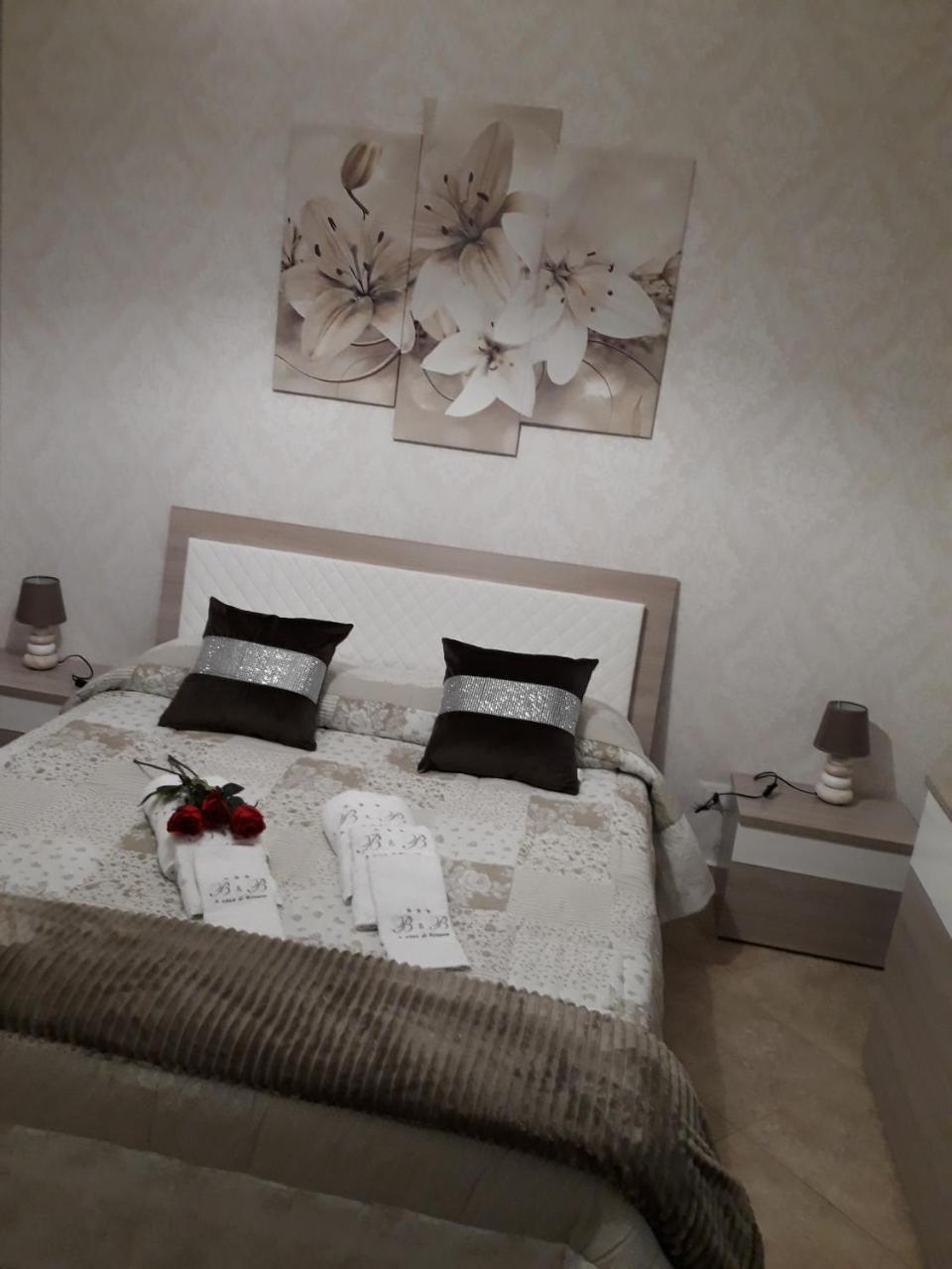 モンレアーレ A Casa Di Simona Bed & Breakfast エクステリア 写真