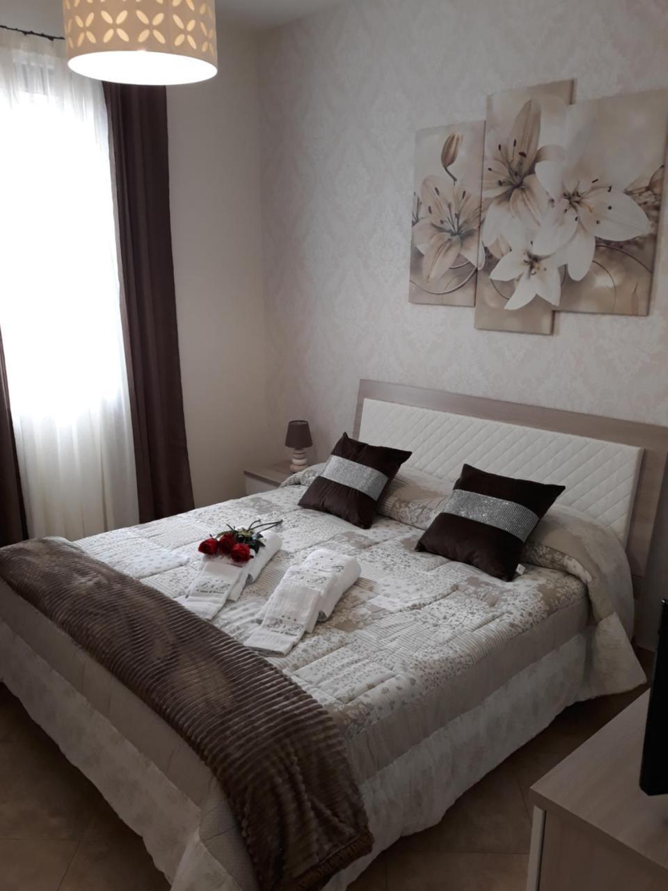 モンレアーレ A Casa Di Simona Bed & Breakfast エクステリア 写真