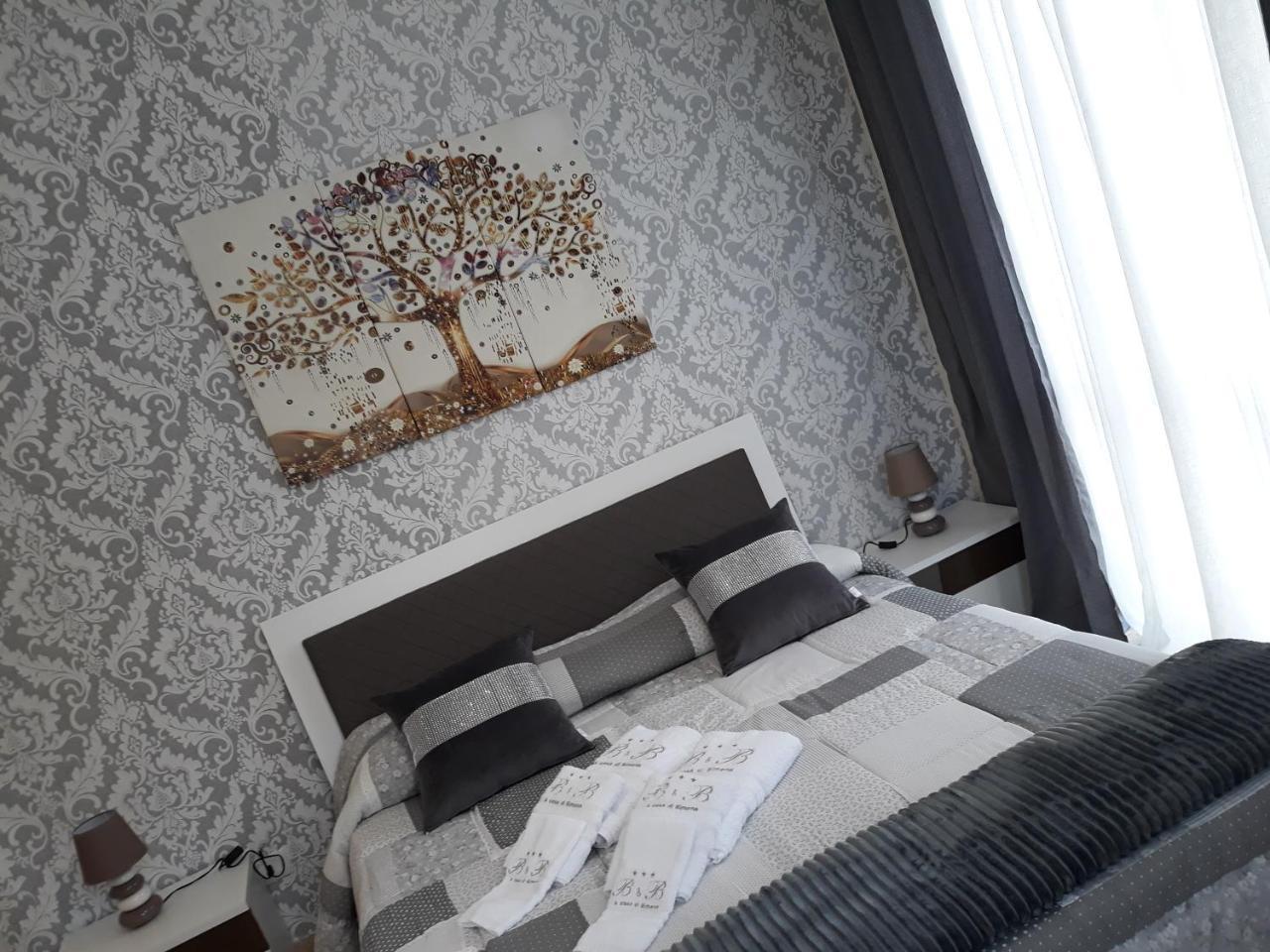 モンレアーレ A Casa Di Simona Bed & Breakfast エクステリア 写真