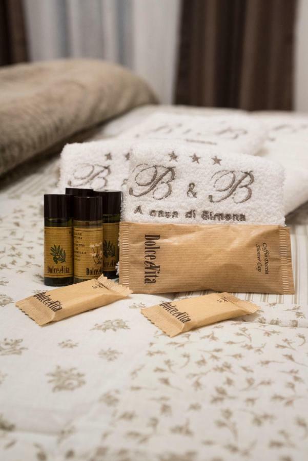 モンレアーレ A Casa Di Simona Bed & Breakfast エクステリア 写真